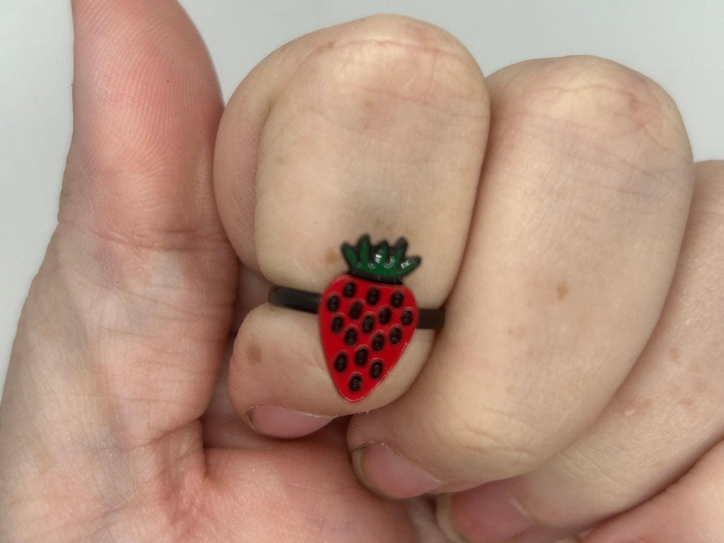 Adjustable kids rings