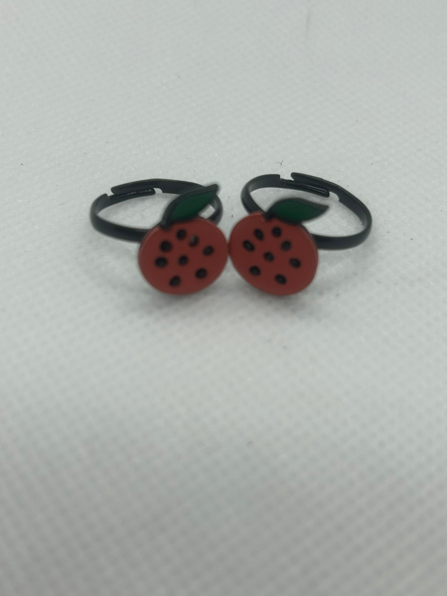 Adjustable kids rings
